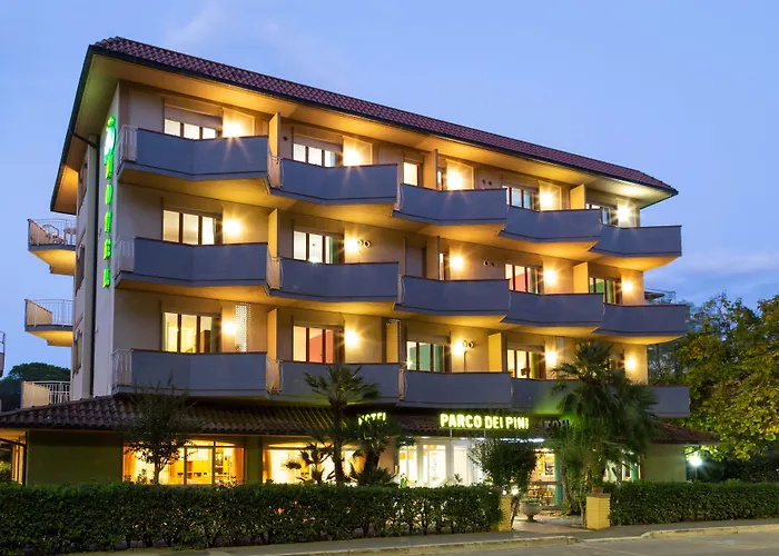 Hotel Parco Dei Pini - 100Mt Dal Mare